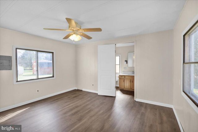 206 MEMORY LN, Hamburg, PA 19526