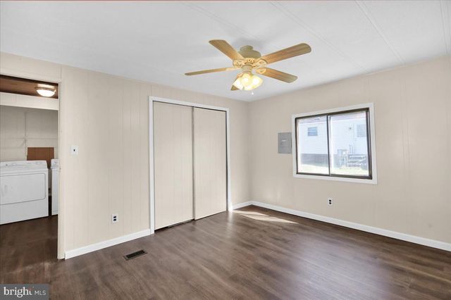 206 MEMORY LN, Hamburg, PA 19526