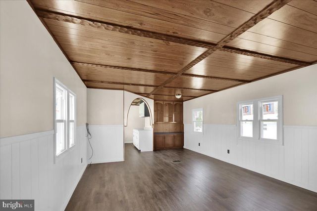 206 MEMORY LN, Hamburg, PA 19526