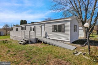 206 MEMORY LN, Hamburg, PA 19526