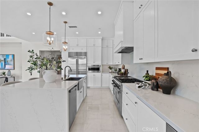 135 Sunnyslope, Irvine, CA 92618