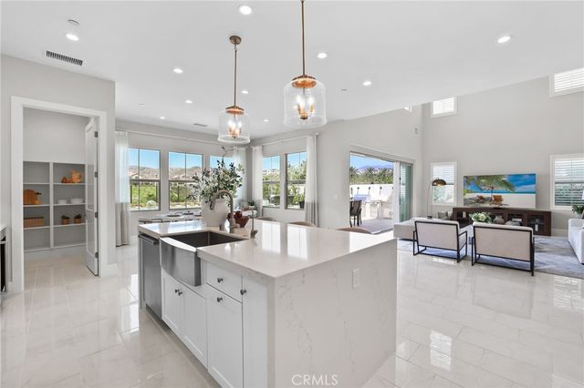 135 Sunnyslope, Irvine, CA 92618