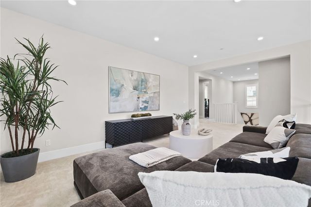 135 Sunnyslope, Irvine, CA 92618