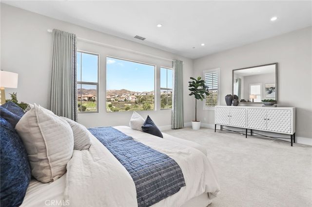 135 Sunnyslope, Irvine, CA 92618