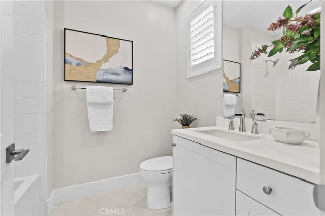 135 Sunnyslope, Irvine, CA 92618