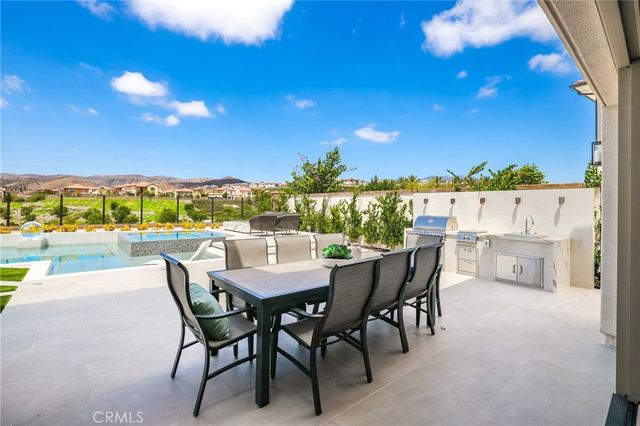 135 Sunnyslope, Irvine, CA 92618