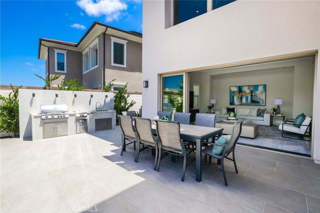 135 Sunnyslope, Irvine, CA 92618