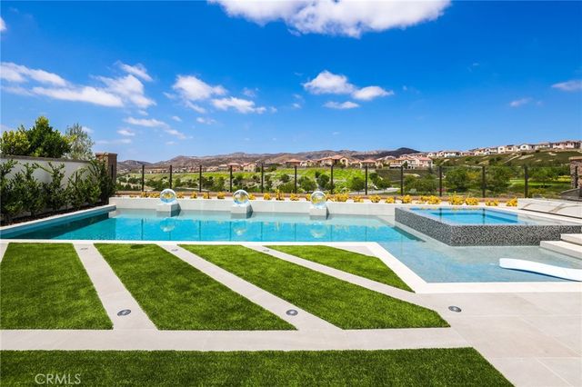 135 Sunnyslope, Irvine, CA 92618