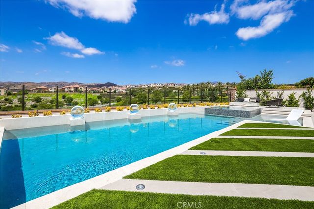 135 Sunnyslope, Irvine, CA 92618