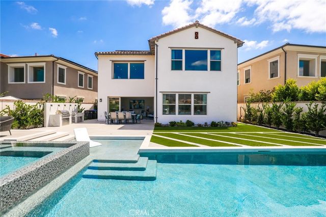 135 Sunnyslope, Irvine, CA 92618