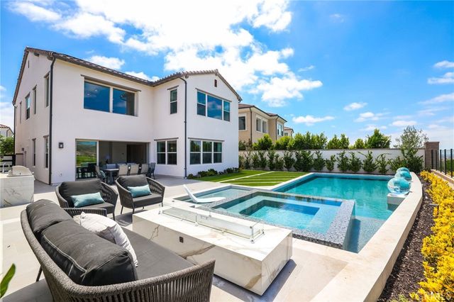 135 Sunnyslope, Irvine, CA 92618