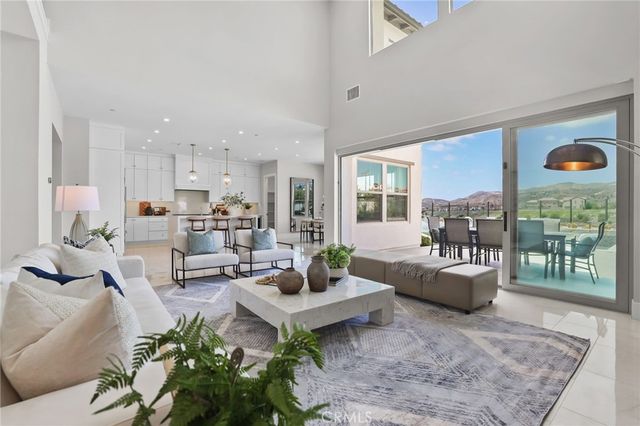 135 Sunnyslope, Irvine, CA 92618