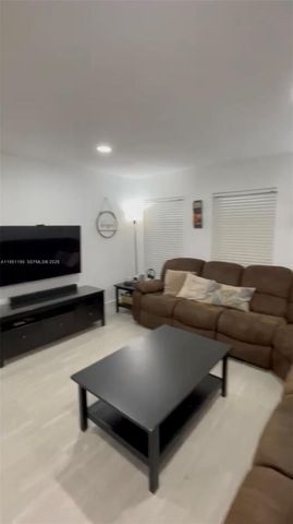 3199 Coral Hills Dr 4, Coral Springs, FL 33065