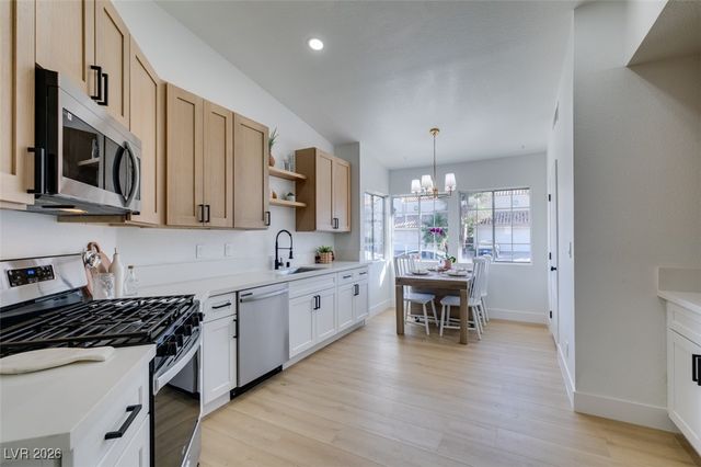 2747 Quaker Ridge Road, Las Vegas, NV 89142