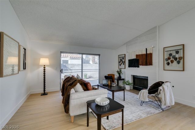 2747 Quaker Ridge Road, Las Vegas, NV 89142