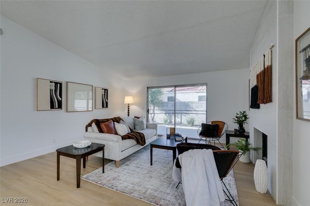 2747 Quaker Ridge Road, Las Vegas, NV 89142