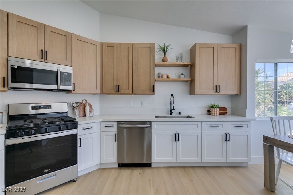 2747 Quaker Ridge Road, Las Vegas, NV 89142