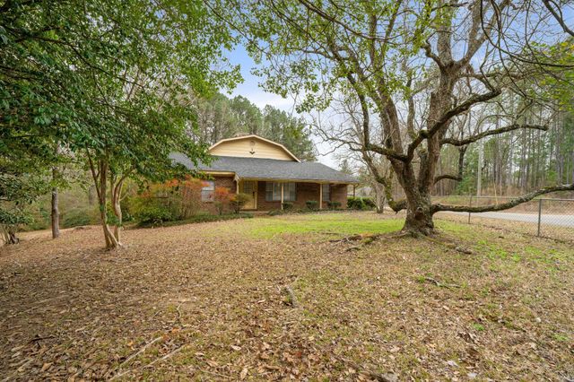 1934 Old Richton Rd., Petal, MS 39465