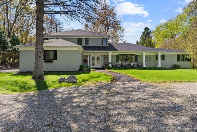 9855 ORTONVILLE Road, Independence Charter Township, MI 48348