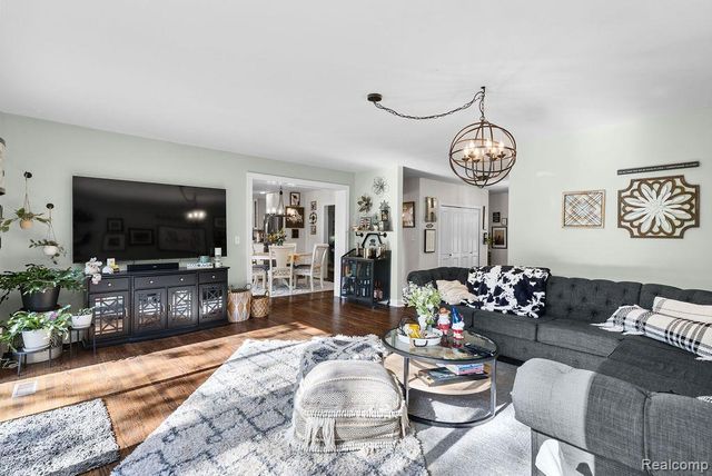 9855 ORTONVILLE Road, Independence Charter Township, MI 48348