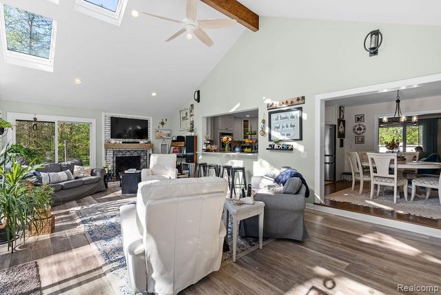 9855 ORTONVILLE Road, Independence Charter Township, MI 48348