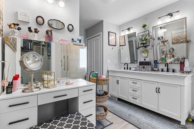 9855 ORTONVILLE Road, Independence Charter Township, MI 48348