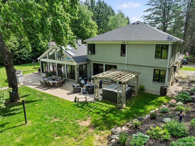 9855 ORTONVILLE Road, Independence Charter Township, MI 48348