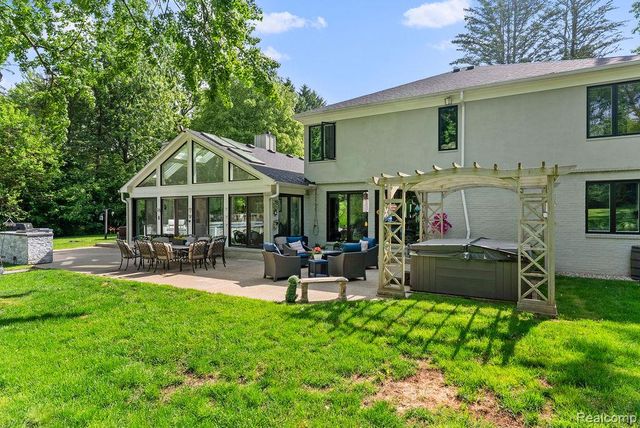 9855 ORTONVILLE Road, Independence Charter Township, MI 48348