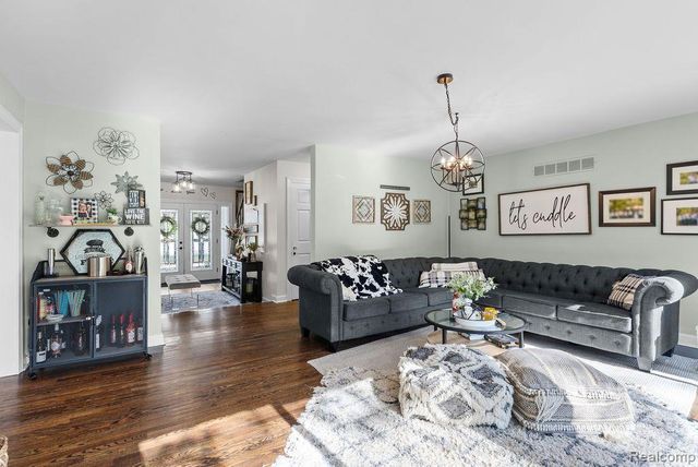 9855 ORTONVILLE Road, Independence Charter Township, MI 48348