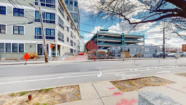 432 Norfolk St 4A, Somerville, MA 02143