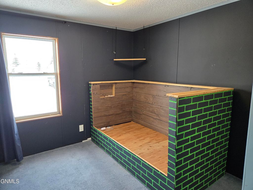 406 31st Avenue SE, Minot, ND 58701 photo 11