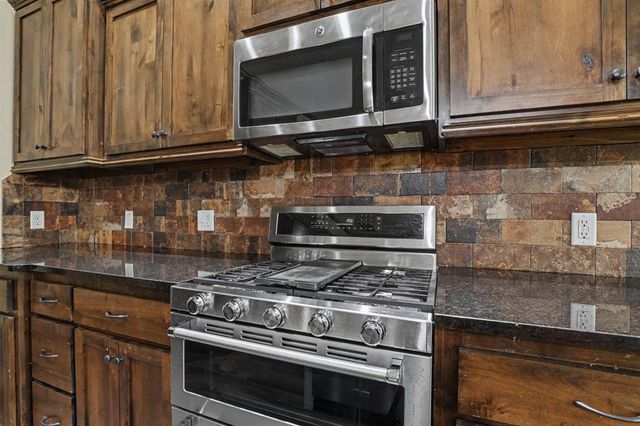 1022 Fox Run Lane, Blanchard, OK 73010