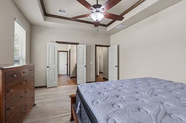 1022 Fox Run Lane, Blanchard, OK 73010