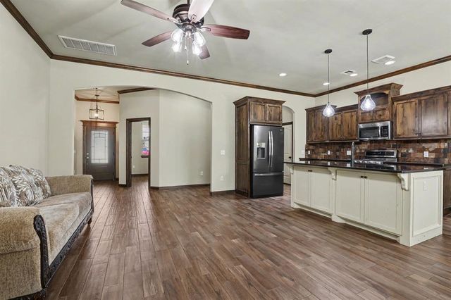 1022 Fox Run Lane, Blanchard, OK 73010