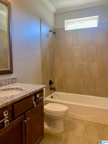 352 STRATHAVEN CIRCLE, Pelham, AL 35124
