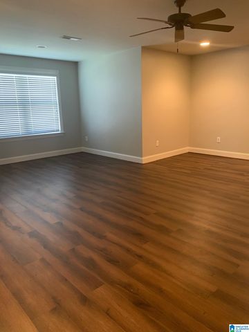 352 STRATHAVEN CIRCLE, Pelham, AL 35124