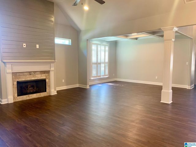 352 STRATHAVEN CIRCLE, Pelham, AL 35124