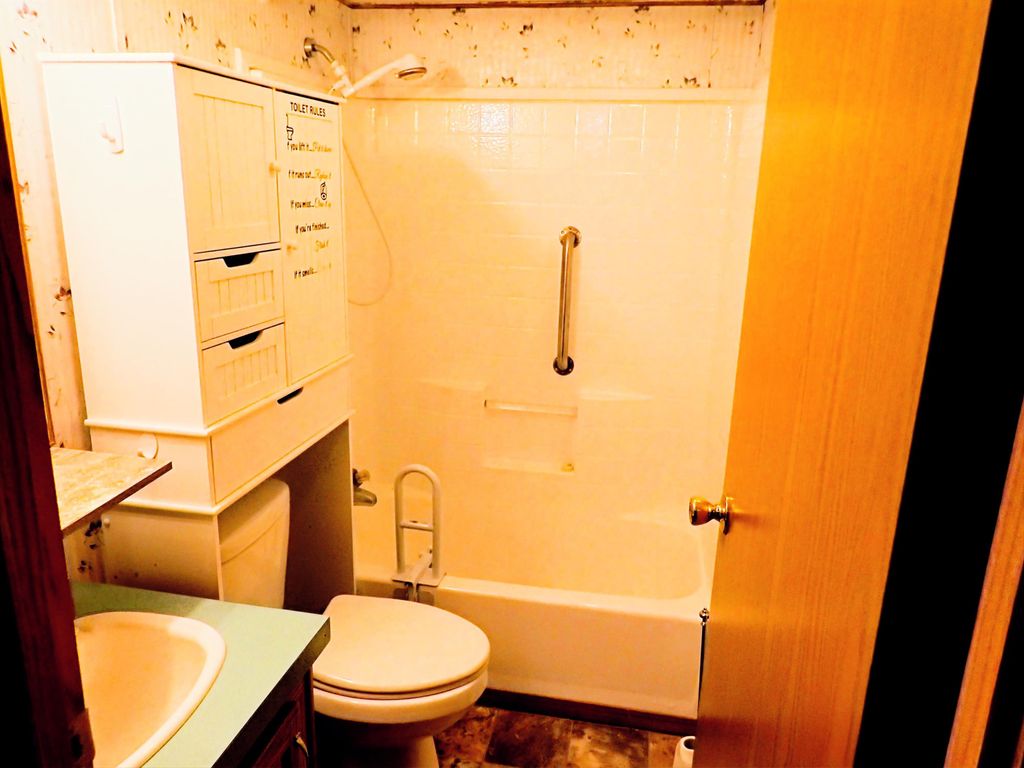 7303 N Crestline St, Spokane, WA 99217 photo 10