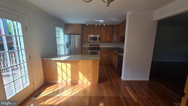 6035 KESTNER CIR, Alexandria, VA 22315