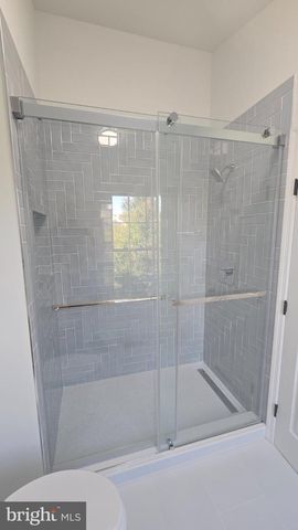 6035 KESTNER CIR, Alexandria, VA 22315