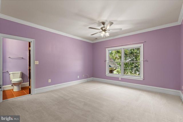 8813 OAK LEAF DR, Alexandria, VA 22309