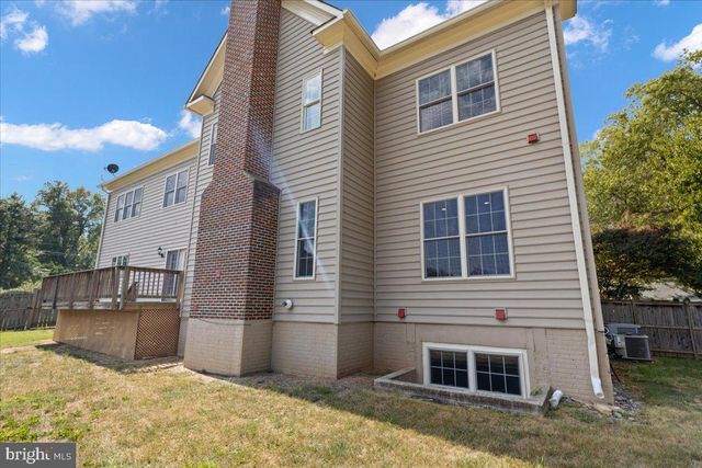 8813 OAK LEAF DR, Alexandria, VA 22309