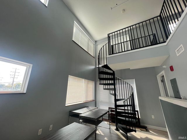 604 N Smith Road, Bloomington, IN 47408