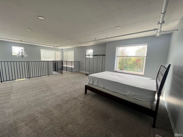 604 N Smith Road, Bloomington, IN 47408