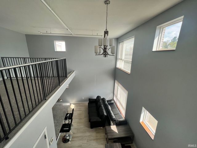 604 N Smith Road, Bloomington, IN 47408