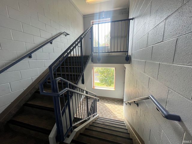 604 N Smith Road, Bloomington, IN 47408