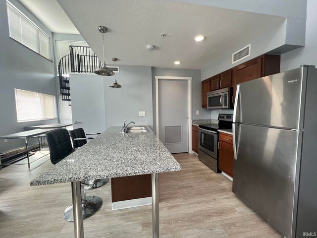 604 N Smith Road, Bloomington, IN 47408