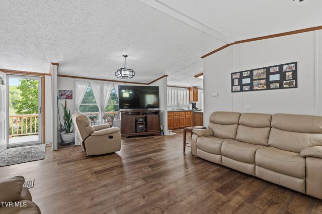 31 Dearstone Drive, Greeneville, TN 37743