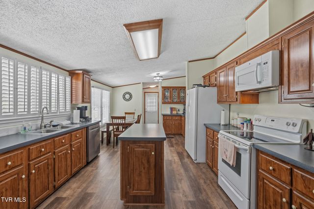31 Dearstone Drive, Greeneville, TN 37743