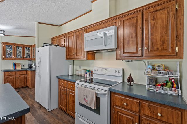 31 Dearstone Drive, Greeneville, TN 37743